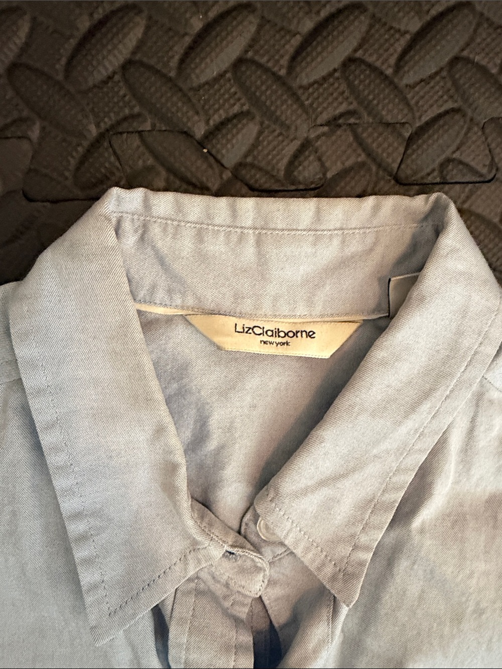 Liz Claiborne Light Blue Button-Front Midi Shirt Dress - Picture 2 of 3